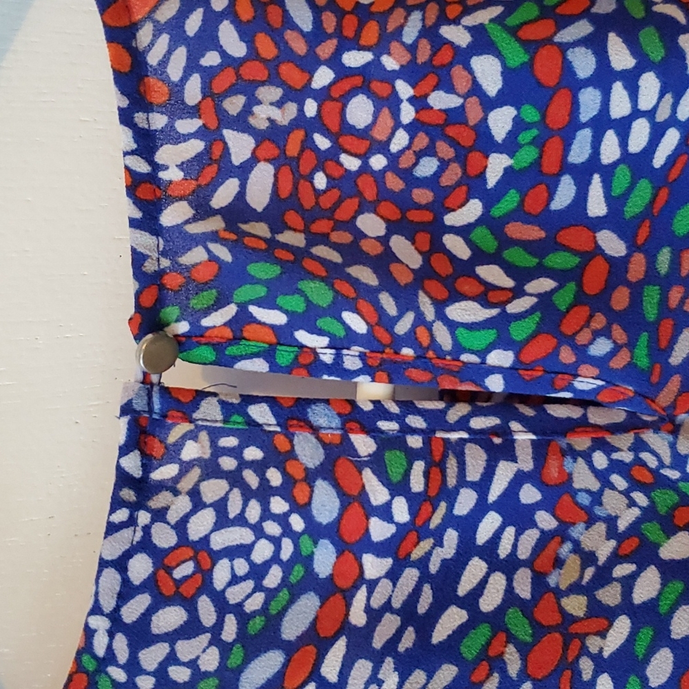 Patterned Dot Colorful Top - Picture 6 of 7